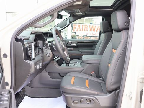 New 2026 GMC Sierra 1500 AT4 w/ AT4 Premium Package image 16