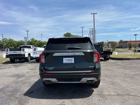 Used 2023 Ford Explorer Platinum w/ Technology Package AWD/4WD image 4