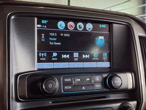 Used 2018 Chevrolet Silverado 1500 LT w/ All Star Edition image 19