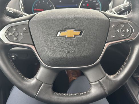 Used 2023 Chevrolet Traverse LT AWD/4WD image 13