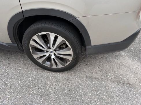 Used 2020 Subaru Ascent Limited w/ Popular Package #3 image 10