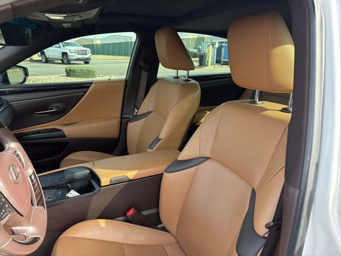 Used 2020 Lexus ES 350 w/ Premium Package image 14