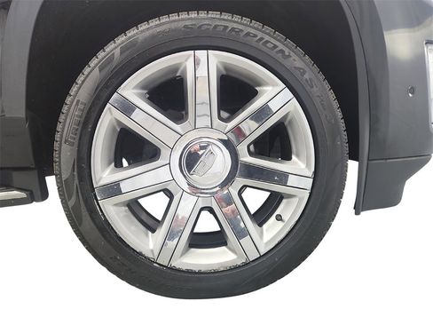 Used 2019 Cadillac Escalade Luxury image 42