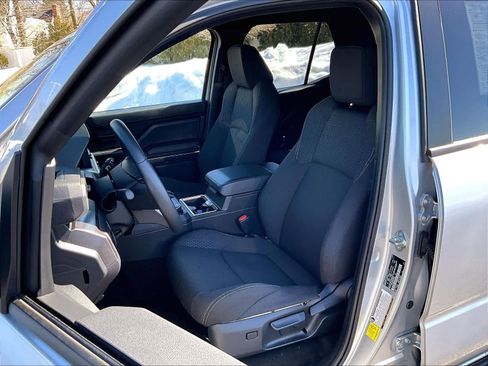 Used 2025 Toyota 4Runner SR5 image 10