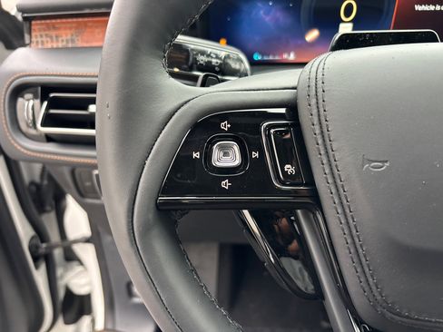 New 2026 Lincoln Aviator Black Label AWD/4WD image 17