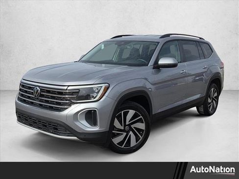 Used 2024 Volkswagen Atlas SE AWD/4WD image 1