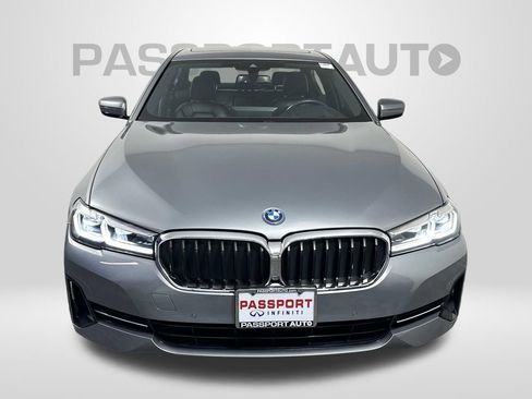 Used 2023 BMW 530e xDrive w/ Premium Package image 7