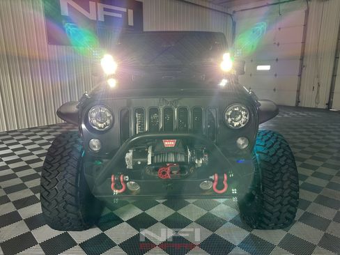 Used 2016 Jeep Wrangler Unlimited Sahara AWD/4WD image 50