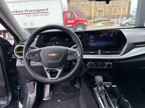 New 2026 Chevrolet Trax LT image 14