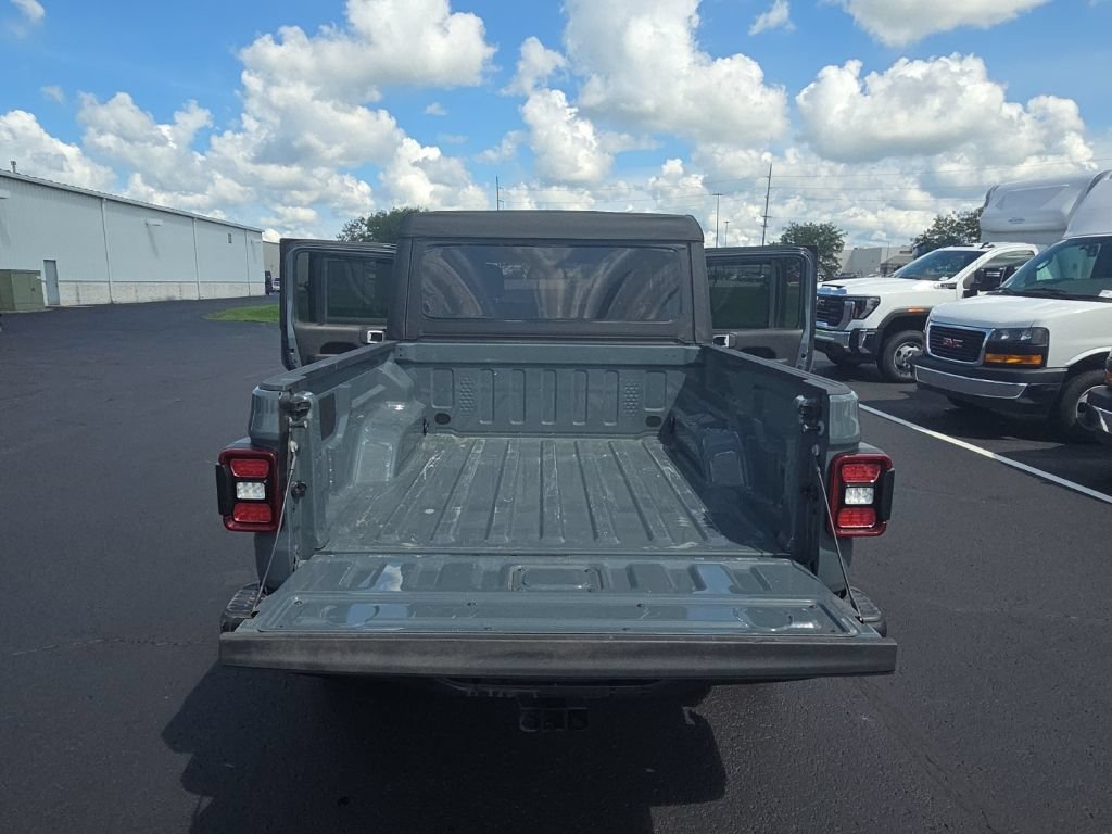 Used 2026 Jeep Gladiator Rubicon AWD/4WD image 10