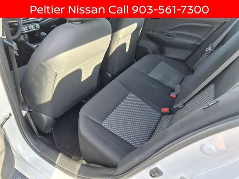 Used 2021 Nissan Versa S FWD image 18