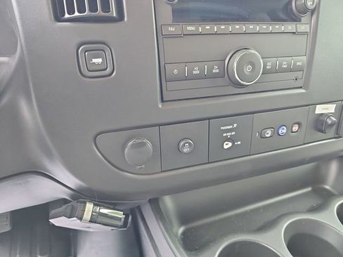 New 2025 Chevrolet Express 3500 w/ Power Convenience Package RWD image 17