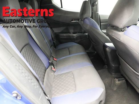 Used 2021 Toyota C-HR XLE image 23