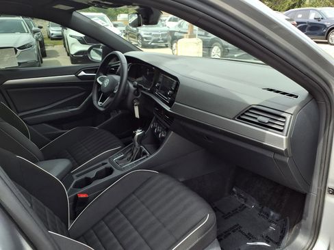 Certified 2024 Volkswagen Jetta Sport FWD image 25