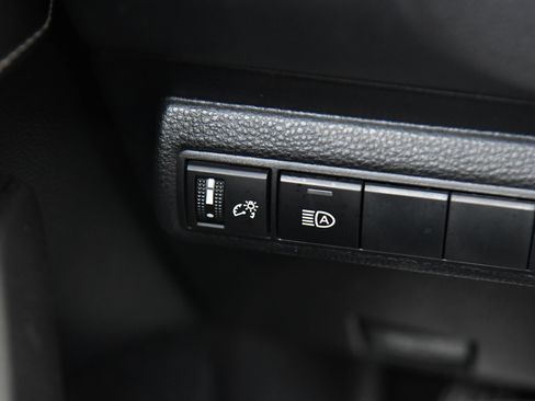 Used 2024 Toyota Corolla SE w/ SE Package image 34