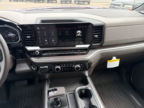 New 2026 GMC Sierra 1500 SLT image 24