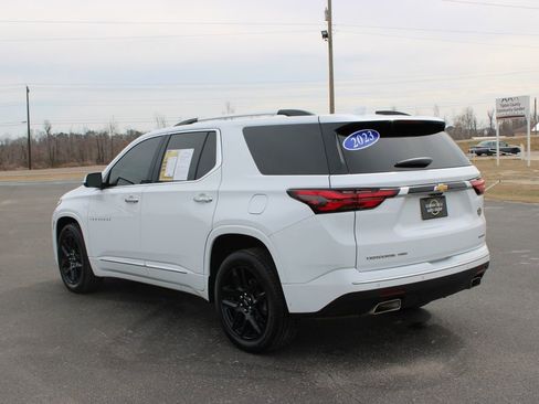 Used 2023 Chevrolet Traverse Premier AWD/4WD image 6