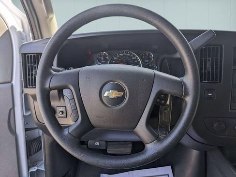 Used 2025 Chevrolet Express 3500 LT w/ LT Preferred Equipment Group RWD image 18