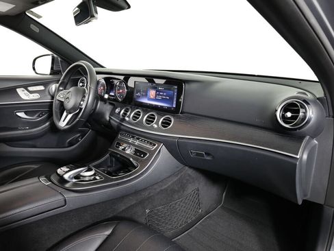 Used 2019 Mercedes-Benz E 300 4MATIC image 25
