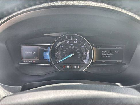 Used 2018 Ford Explorer XLT w/ Equipment Group 201A FWD image 12