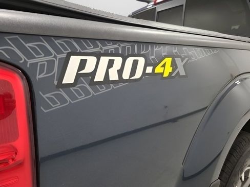 Used 2016 Nissan Frontier PRO-4X AWD/4WD image 8