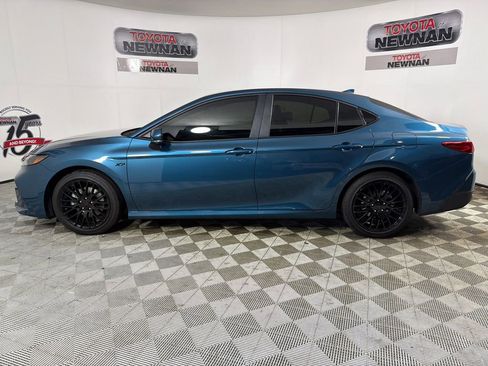 Used 2025 Toyota Camry LE FWD image 6