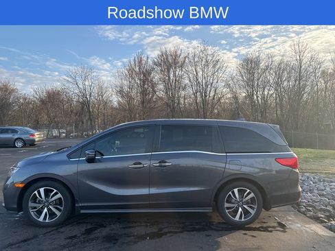 Used 2022 Honda Odyssey Touring image 2