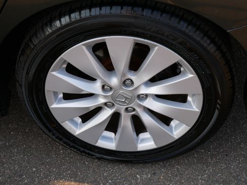 Used 2014 Honda Accord EX-L image 16