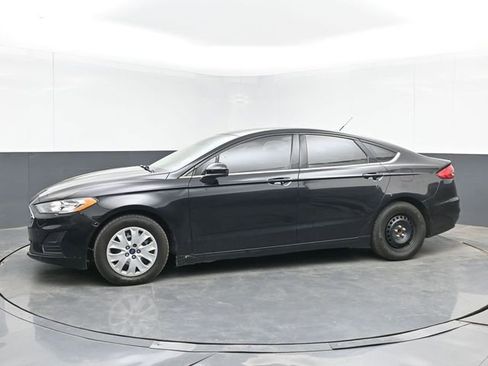Used 2019 Ford Fusion S FWD image 11