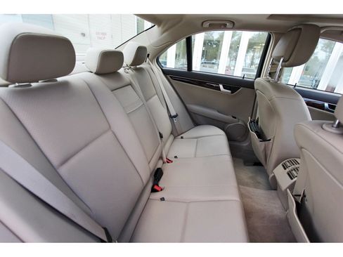 Used 2013 Mercedes-Benz C 250 Sedan image 14