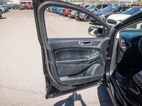 Used 2022 Ford Edge SEL w/ Convenience Package image 12