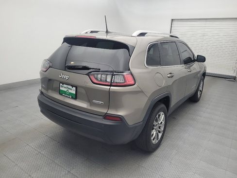 Used 2019 Jeep Cherokee Latitude Plus w/ Cold Weather Group AWD/4WD image 9