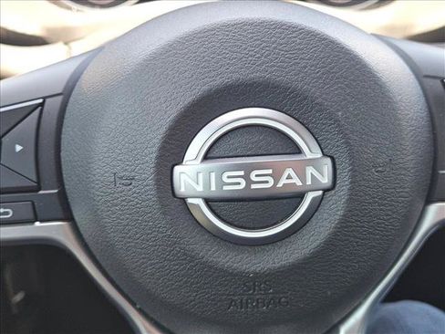 Used 2025 Nissan Sentra SV w/ Trunk Package FWD image 13