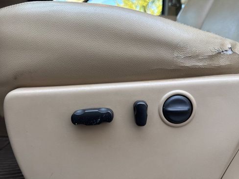 Used 2013 GMC Sierra 1500 SLT w/ SLT Convenience Package image 10