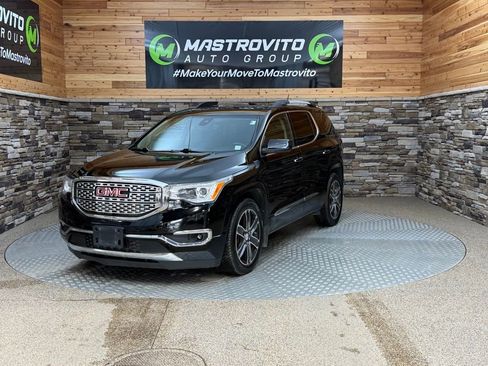 Used 2017 GMC Acadia Denali w/ Technology Package AWD/4WD image 4