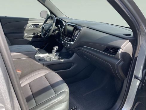 Used 2023 Chevrolet Traverse LT AWD/4WD image 22