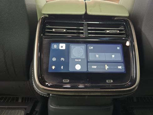 Used 2022 Rivian R1T Adventure AWD/4WD image 28