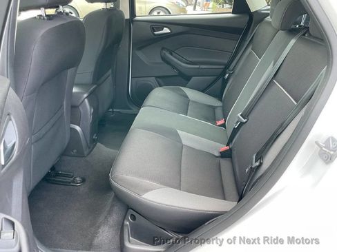 Used 2014 Ford Focus SE FWD image 11