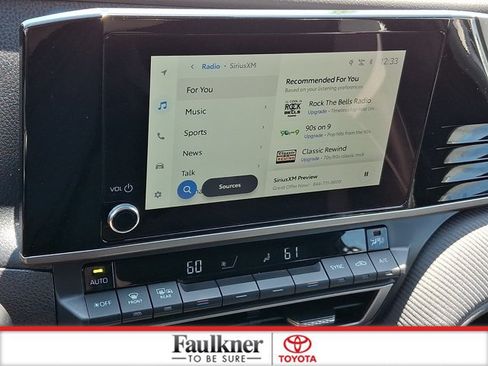 Used 2026 Toyota Camry SE FWD image 15