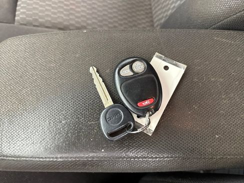 Used 2010 GMC Canyon SLE image 27