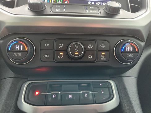 Used 2023 GMC Acadia SLE w/ Driver Convenience Package image 28