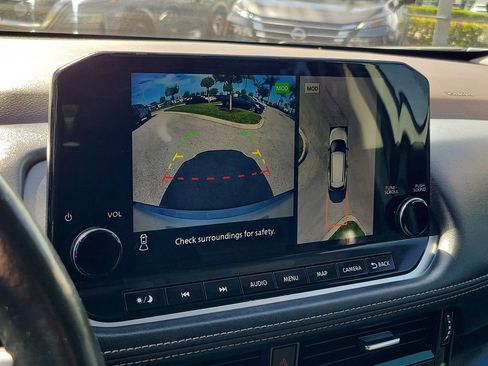 Used 2022 Nissan Rogue Platinum w/ Head-Up Display Package AWD/4WD image 31