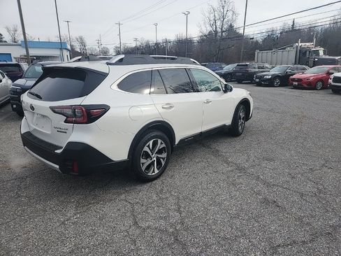 Used 2020 Subaru Outback Touring image 3