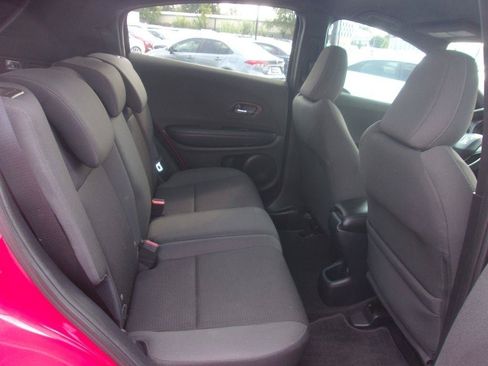 Used 2022 Honda HR-V Sport image 11