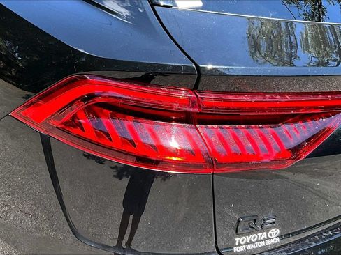 Used 2023 Audi Q8 Premium Plus AWD/4WD image 20