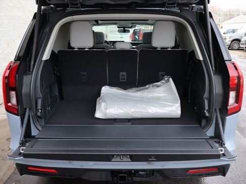 New 2026 Ford Expedition Active image 21