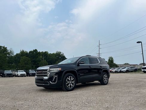 Used 2023 GMC Acadia SLT w/ Preferred Package FWD image 2