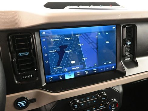 Certified 2023 Ford Bronco Wildtrak image 15