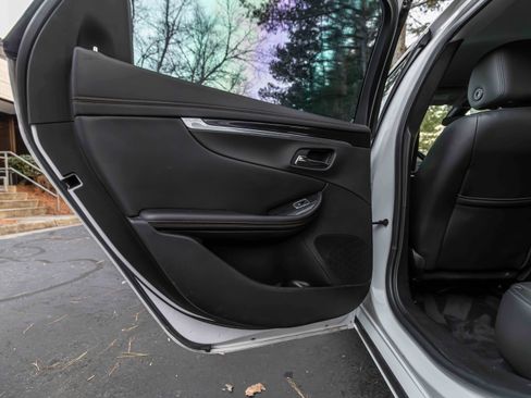 Used 2019 Chevrolet Impala LT image 33