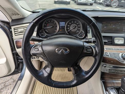 Used 2011 INFINITI M37 x w/ Deluxe Touring Pkg AWD/4WD image 15